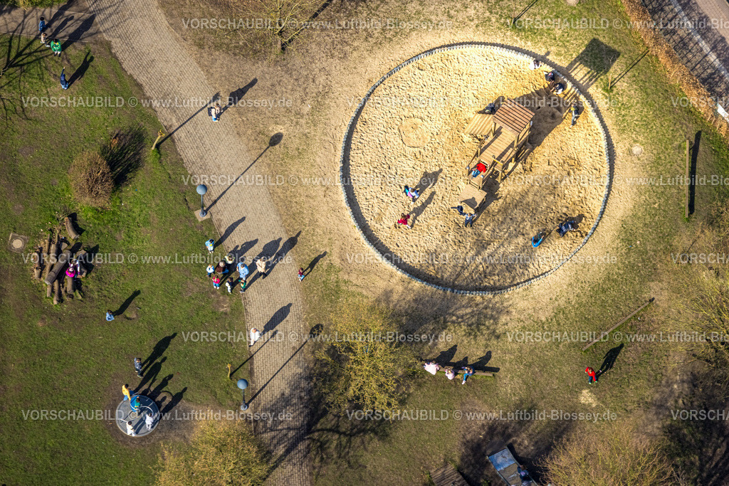 Selm260307073 | Luftbild, Kinder Spielplatz an der Kreisstraße, Selm, Münsterland, Nordrhein-Westfalen, Deutschland