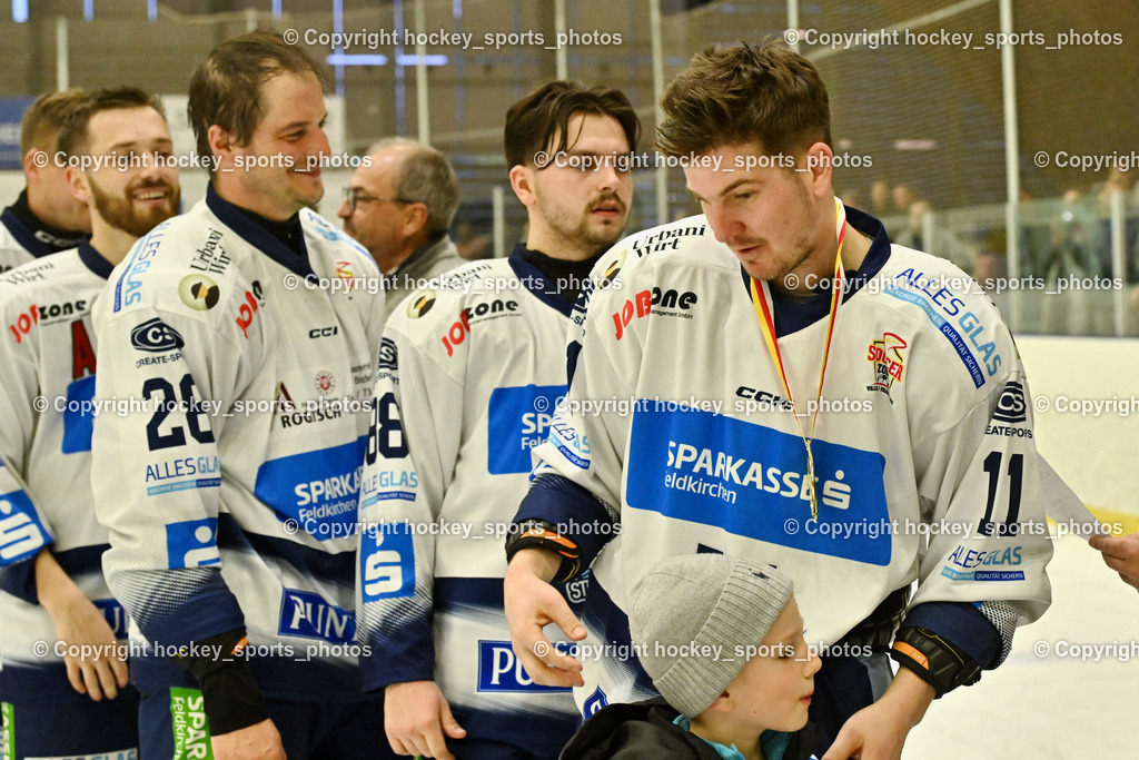 ESC Sparkasse Steindorf Meister 2025/26 | #11 Kalan Luka ESC Steindorf, #88 Groyer Fabian ESC Steindorf, #28 Bacher Stefan ESC Steindorf, ESC Sparkasse Steindorf Meister 2025/26, ESC Sparkasse Steindorf Meister 2025/26 am 08.03.2026 in Althofen (Stadthalle Althofen), Austria, (Photo by Bernd Stefan)