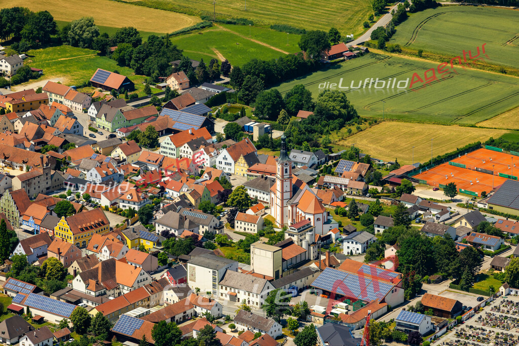 geiselhoering-aufnahme-uebersicht-370-2023 | Das Luftbild zeigt :  Geiselhöring - Die Luftaufnahme wurde 2023 vom UL-Flugzeug aus erstellt ( keine Drohne ) - 
Hochauflösende Luftaufnahme - Für grossformatige Ausdrucke geeignet. Die Geschenkidee !
Mit Lizenz und Bildrechte bestellbar