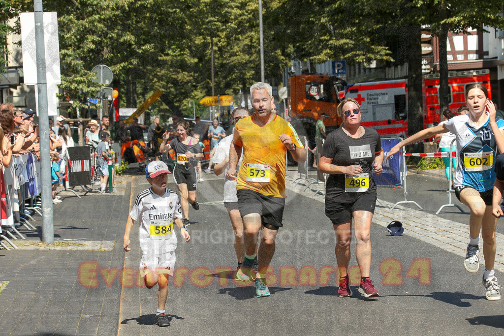 250621_1048_EX1_2609 | Sportfotografie im Rhein-Sieg Kreis, Köln, Bonn, NRW, Rheinland Pfalz, Hessen, etc. Unser Tätigkeitsfeld umfasst den Laufsport vom Volkslauf über den Marathon, Duathlon, Triathon bis zum Ultralauf wie Kölnpfad Ultra oder Schindertrail.