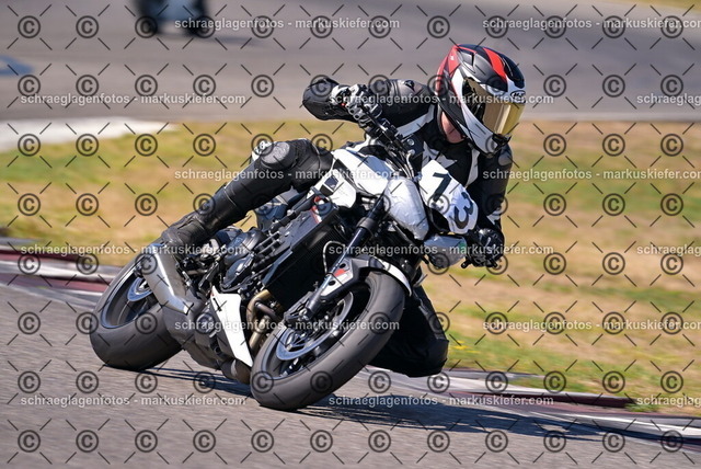 26bt05-0601 | markuskiefer.com - Realisiert mit Pictrs.com