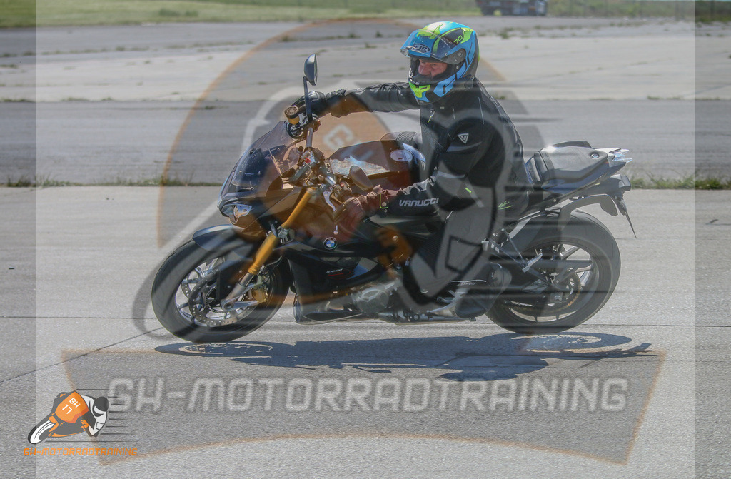 IMG_9840 | gh-motorradtraining-foto.de - Realisiert mit Pictrs.com