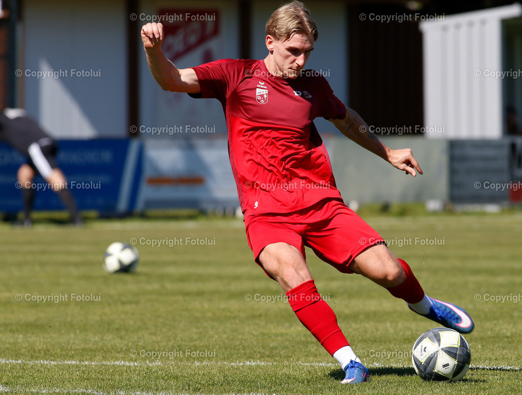 A_LUI_020526_02 | SPORT FUSSBALL REGIONALLIGA MITTE ASKOE OEDT-ATUS VELDEN IM BILD: ALEX MAYR (OEDT) UND (VELDEN) FOTO:FOTOLUI