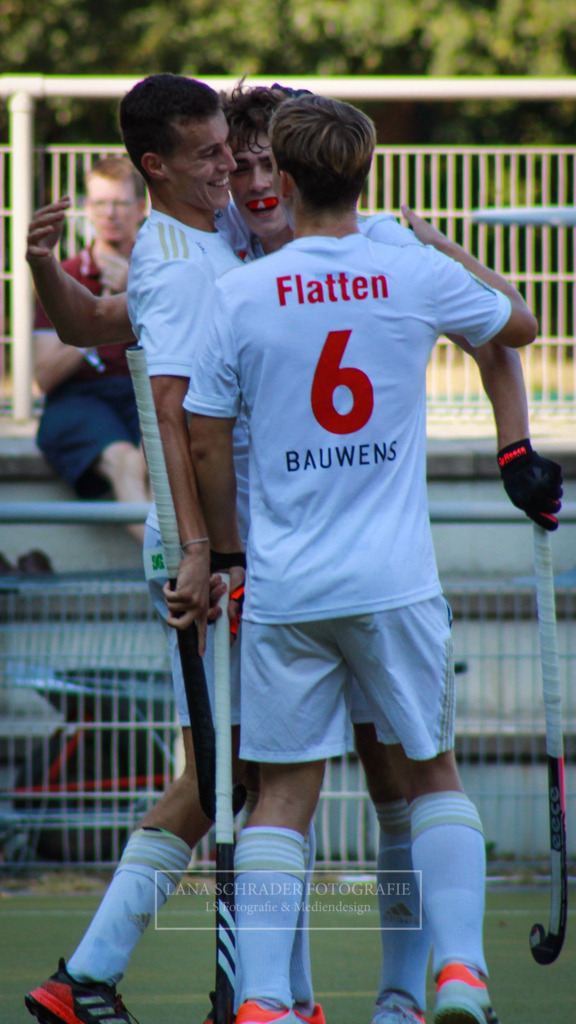 Rot - Weiß Köln - TSV Mannheim 03.09.22-82 | lanaschraderfotografie - Realisiert mit Pictrs.com