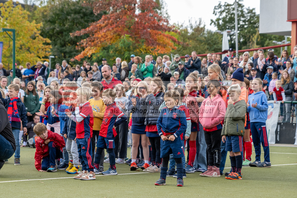 SFE_20231022_0212 | Deutsche Meisterschaft Weibliche U16 Finale Uhlenhorst Mülheim - Düsseldorfer HC am 22.10.2023 in Köln (Düsseldorfer Hockeyclub 1905 e.V.), Photo: Stephan Fehrmann 2023 (Sports-Gallery)