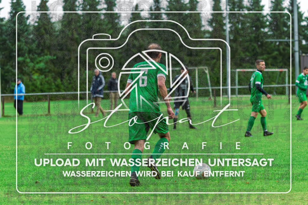 SGWFGFS-1088 | Moritz-Bjarne Bartels (SG Wintermoor/Schuelern #06) beim Herren Kreisliga HK Spiel zwischen SG Schulern/Wintermoor und FG Fulde-Stellichte im Stadion Wintermoor, Schneverdingen (Simon Paul Stopat) - Realisiert mit Pictrs.com