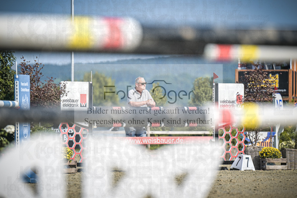 DOS_1720 | Entdecke hochwertige Reitturnierfotos von Foto Oger. Professionell, emotional und authentisch – jetzt Lieblingsmomente im Shop bestellen.Deutschlandweite Turnierfotografie. - Realisiert mit Pictrs.com