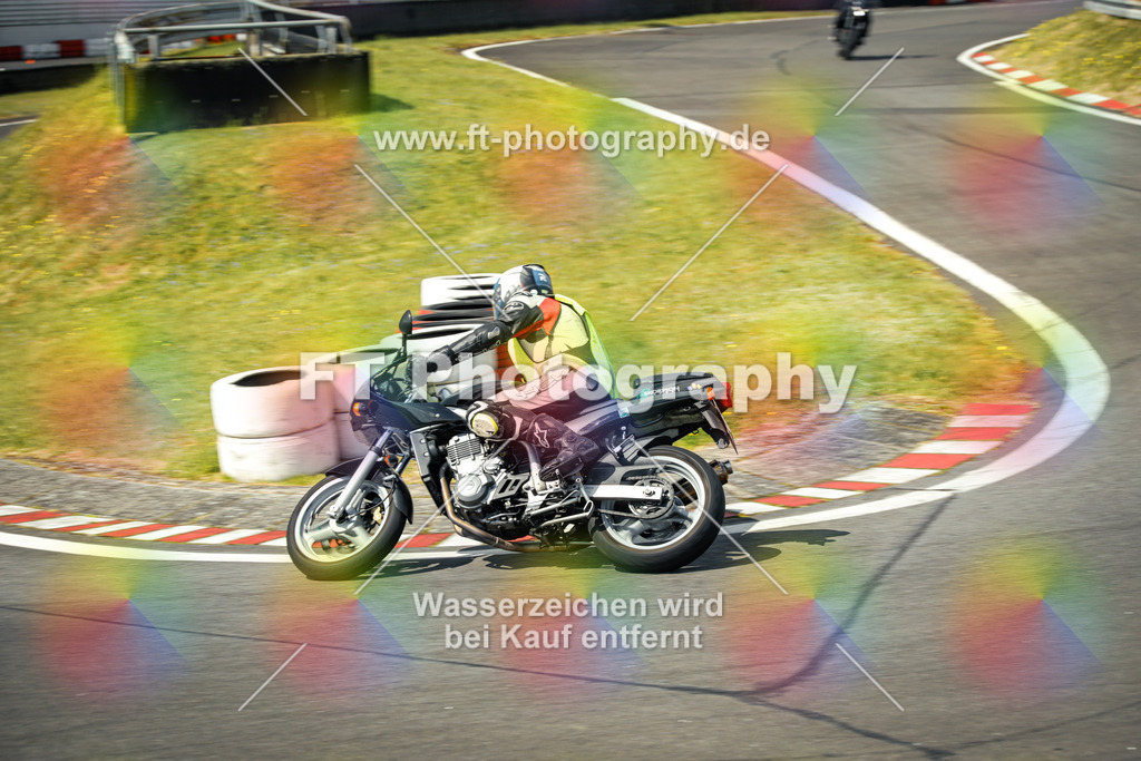 OBK_Mai_Martina_Markus-10803 | Hier findet Ihr Bilder von Touristenfahrten auf der Nürburgring Nordschleife oder von anderen Veranstaltungen die ich besucht habe. Viel Spass beim Durch Schauen 