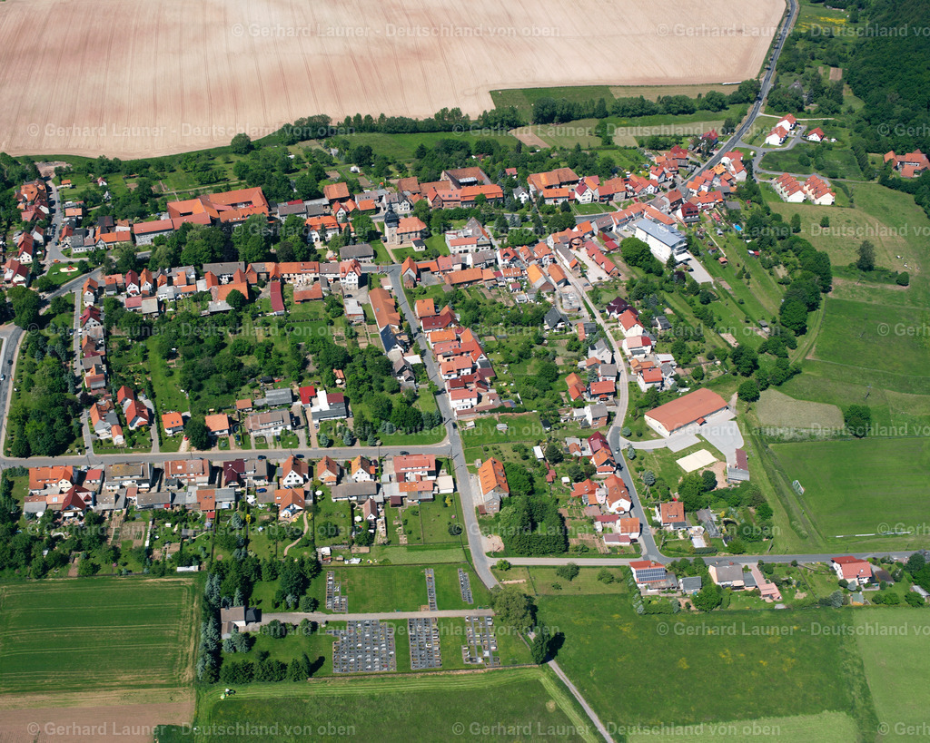 2634402 | NEUSTADT 16.06.2006 Dorf - Ansicht in Neustadt im Bundesland Thüringen, Deutschland. // Village view in Neustadt in the state Thuringia, Germany. Foto: Gerhard Launer