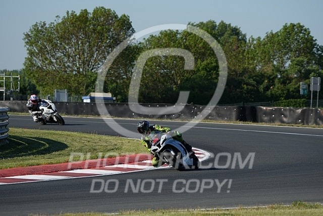 2025_05_12_PBK_17064 | Sportfotografie; SlowMotion; Video; Rennstrecke; Hafeneger; Speer; Racing; RSE; BMW; CBO; Trackday; Motorsportarena; Hockenheimring; Brno; Most; Barcelona; Valencia