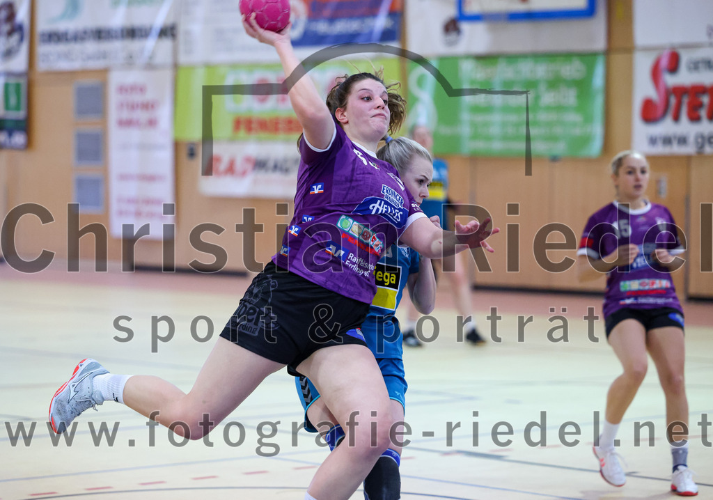 2023-03-11_054_SpVgg_Altenerding_gegen_SSG_Metten_Frauen | Erding, Deutschland, 11.03.2023:
Handball, Bezirksoberliga Frauen Altbayern 2022 / 2023, 13. Spieltag, SpVgg Altenerding gegen SSG Metten, Endergebnis: 32:26

+

Foto: Christian Riedel / fotografie-riedel.net