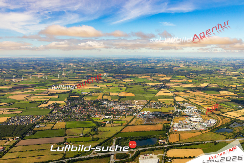 Das Luftbild der Stadt Handewitt wurde 2022 vom Flugzeug heraus erstellt (keine Drohnen-Aufnahmen) Aufnahmehöhe ca.450 Meter- hohe Bildauflösung und Druck-Qualität. Garantiert!