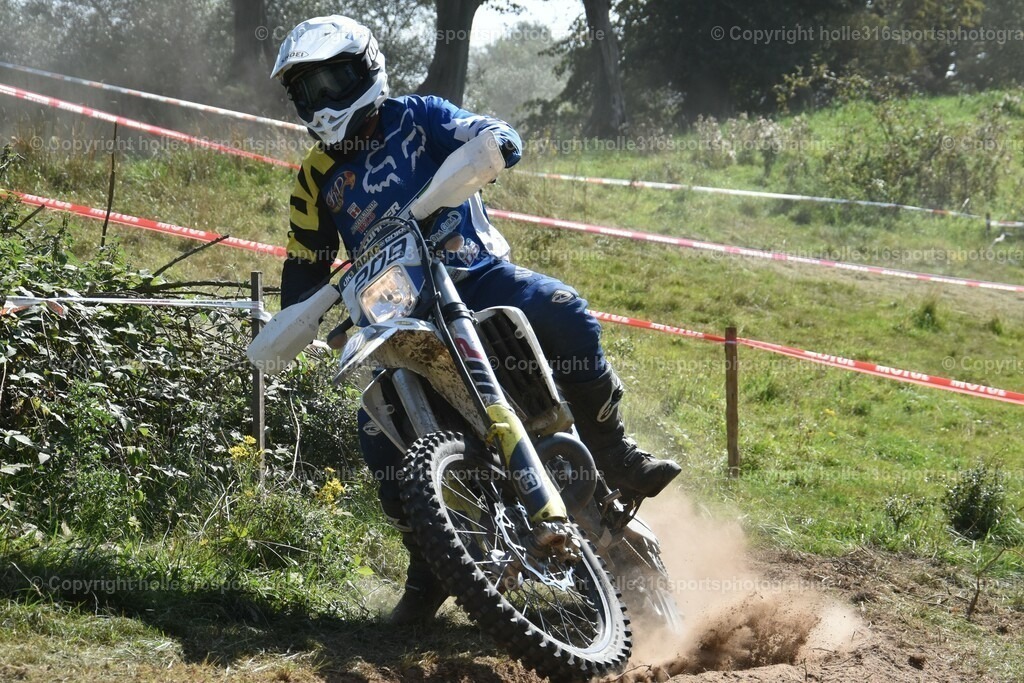 DSC_0125 | Sportfotografie , Motorsport, Motoross, Reitsport, Mointainbike, Enduro,
Landschaft , Outdoor, Eventfotografie, Landschaft, Bilder online bestellen - Realisiert mit Pictrs.com