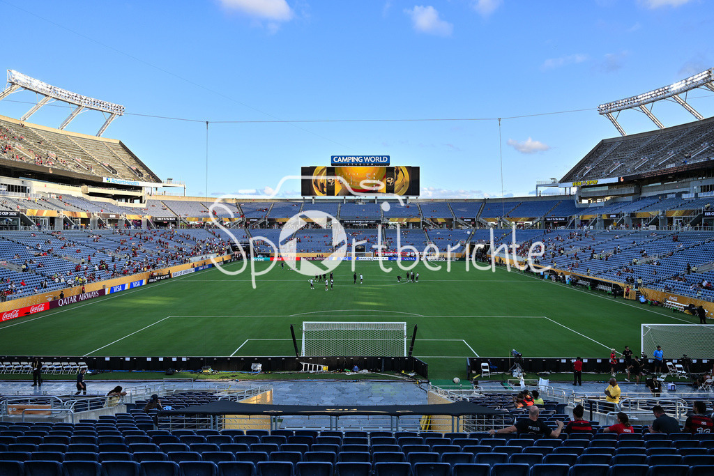 Los Angeles FC - CR Flamengo | Im Camping World Stadium von Orlando - Florida findet heute das Gruppenspiel zwischen Los Angeles und Flamengo statt / Stadionfoto / Stadionbild / Symbolbild / FIFA Club World Cup: Los Angeles FC - CR Flamengo, Camping World Stadium am 24.06.2025 / NOT FOR SALE IN USA