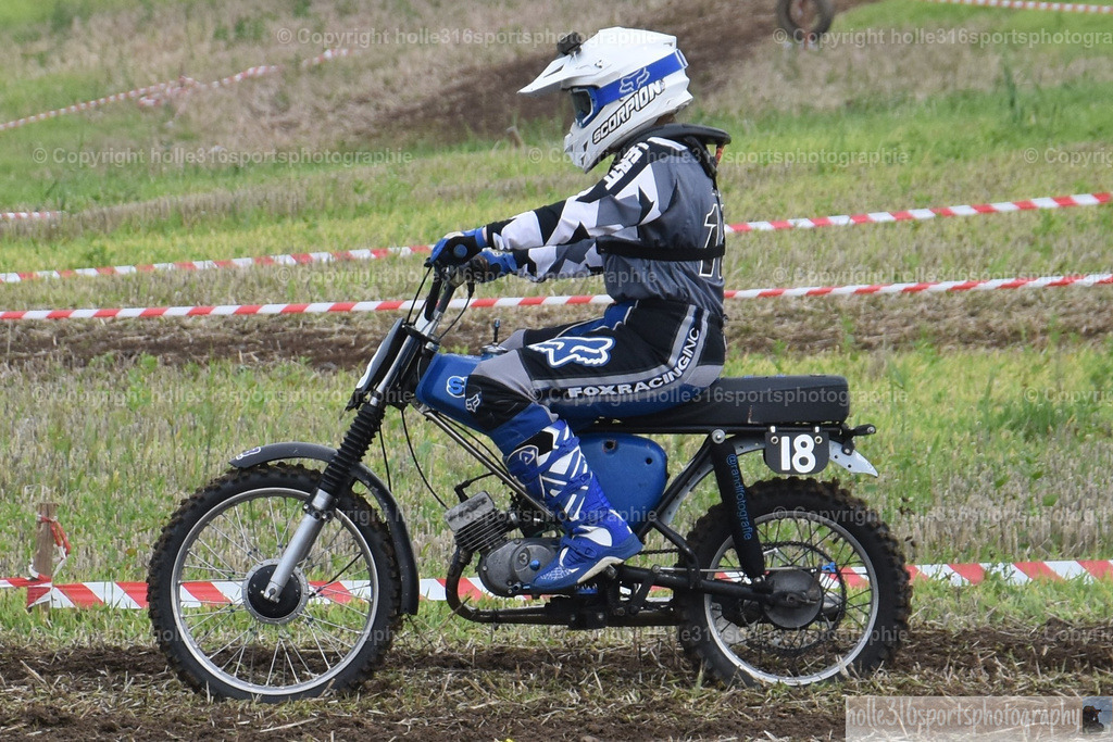 DSC_0035 (2) | Sportfotografie , Motorsport, Motoross, Reitsport, Mointainbike, Enduro,
Landschaft , Outdoor, Eventfotografie, Landschaft, Bilder online bestellen - Realisiert mit Pictrs.com