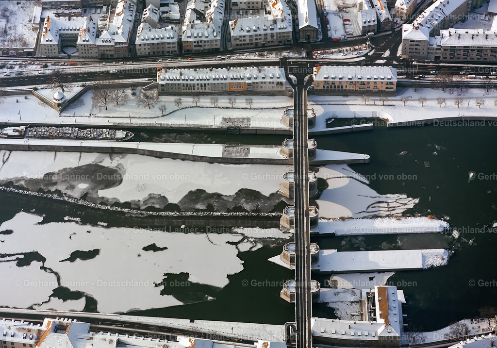 9200494 | Online-Shop für Luftbilder aus Deutschland. Seit über 45 Jahren baut Gerhard Launer das Luftbildarchiv mit unterschiedlichsten Themen stetig weiter aus.