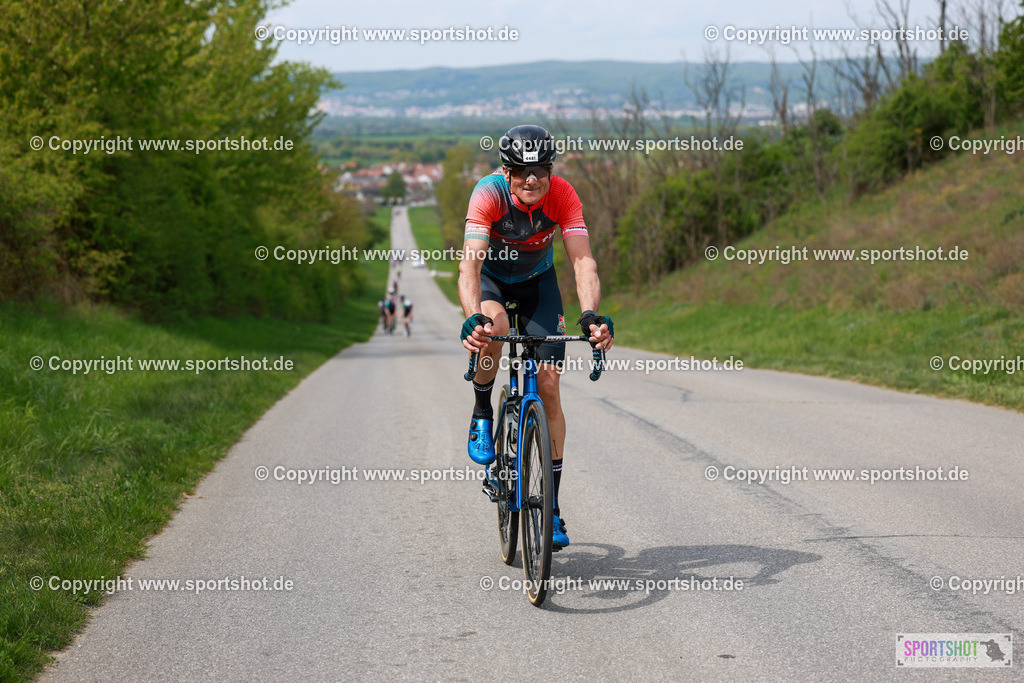 829_AR6_0780 | Neusiedlersee Radmarathon 2026@sportshot_your_pictrs #yourpictures#roadtowm2029 #nrm #neusiedlerseeradmarathon #neusiedlersee #neusiedlerseetourismus #burgenland #mörbisch #nrm26 #burgenlandtourismus #voglundco #poweredbyburgenlandtourismus #radsport #rad #marathon #ucigranfondo #visitburgenland #ucigranfondoworldseries