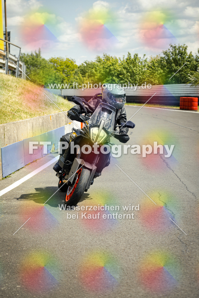 OBK_Mai_Volker_Adam-10955 | Hier findet Ihr Bilder von Touristenfahrten auf der Nürburgring Nordschleife oder von anderen Veranstaltungen die ich besucht habe. Viel Spass beim Durch Schauen 