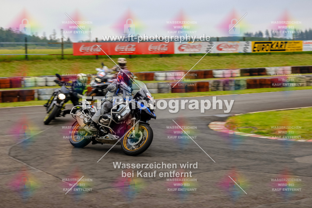 OBK-5205 | Hier findet Ihr Bilder von Touristenfahrten auf der Nürburgring Nordschleife oder von anderen Veranstaltungen die ich besucht habe. Viel Spass beim Durch Schauen 