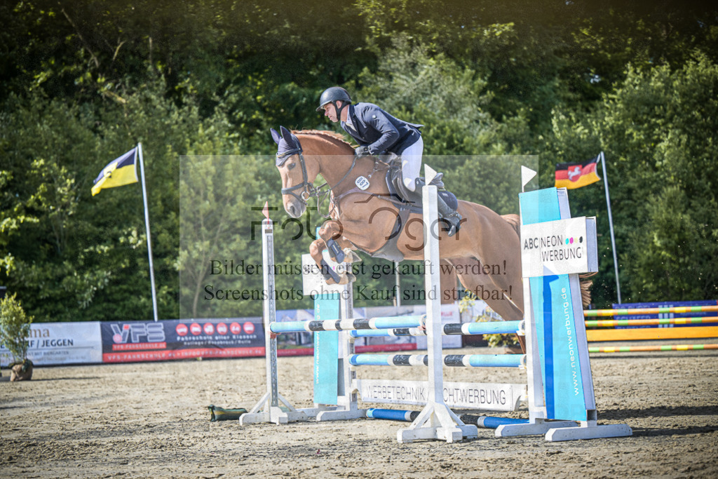 DOS_9446 | Entdecke hochwertige Reitturnierfotos von Foto Oger. Professionell, emotional und authentisch – jetzt Lieblingsmomente im Shop bestellen.Deutschlandweite Turnierfotografie. - Realisiert mit Pictrs.com