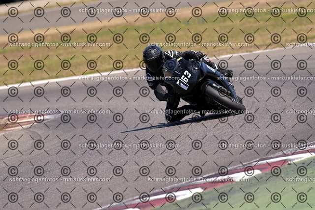 26bt04-1880 | markuskiefer.com - Realisiert mit Pictrs.com