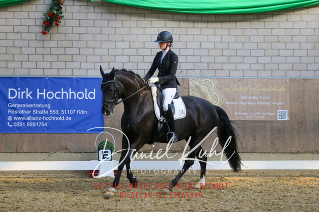 IMG_2567 | Turnierfotos kaufen im Webshop von Daniel Kuhl Photography – entdecke professionelle Reitsportfotos aus Turnieren & Events. Hochwertige Turnierbilder online bestellen & sichern. Jetzt Fotos von Reitsportturnieren kaufen!