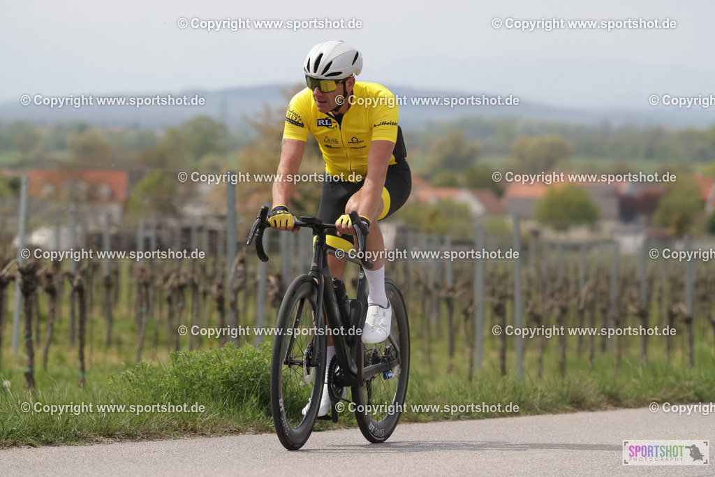 368A5615 | Neusiedlersee Radmarathon 2026@sportshot_your_pictrs #yourpictures#roadtowm2029 #nrm #neusiedlerseeradmarathon #neusiedlersee #neusiedlerseetourismus #burgenland #mörbisch #nrm26 #burgenlandtourismus #voglundco #poweredbyburgenlandtourismus #radsport #rad #marathon #ucigranfondo #visitburgenland #ucigranfondoworldseries