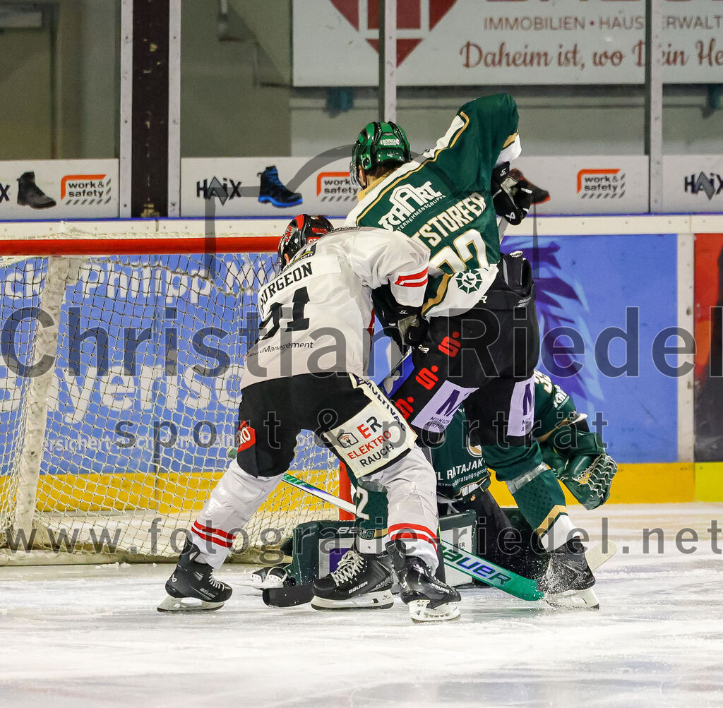 2025-12-14_114_TSV_Erding_gegen_ECDC_Memmingen_Indians | Erding, Deutschland, 14.12.2025:Eishockey, Oberliga Süd 2025 / 2026, 26. Spieltag, TSV Erding gegen ECDC Memmingen Indians, Endergebnis: 1:2Foto: Christian Riedel / fotografie-riedel.net
