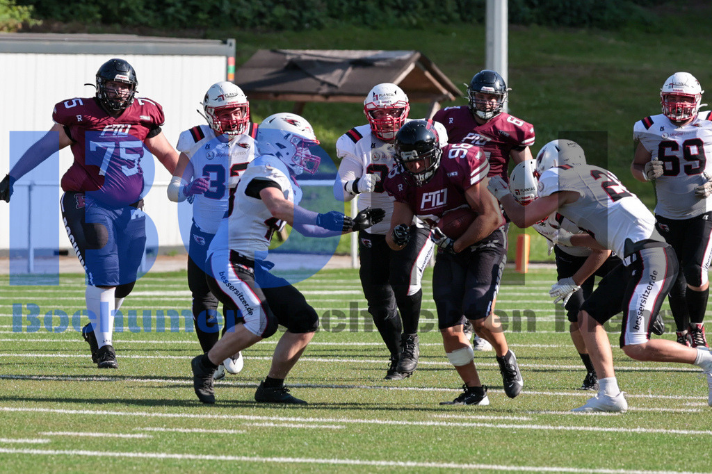 SES_BOCKAC20250621-27 | bond - Realisiert mit Pictrs.com