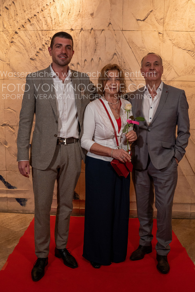 CCC_Frühlingsball_Teppich_byTINOGRRAFIE-35 | (c) TINOGRAFIE.COM