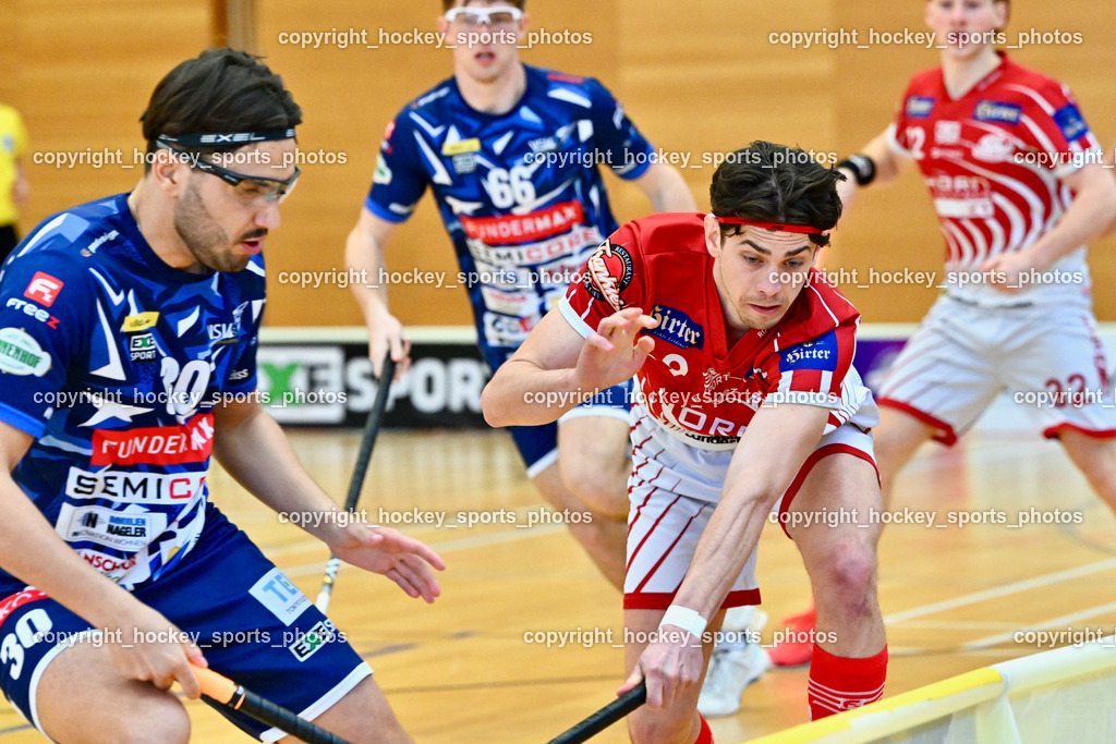 VSV Unihockey vs. KAC Floorball | #30 Christoph Steiner VSV Unihockey, #69 Nikita Münch KAC Floorball, VSV Unihockey vs. KAC Floorball, VSV Unihockey vs. KAC Floorball am 12.04.2025 in Villach (Ballspielhalle St. Martin), Austria, (Photo by Bernd Stefan)