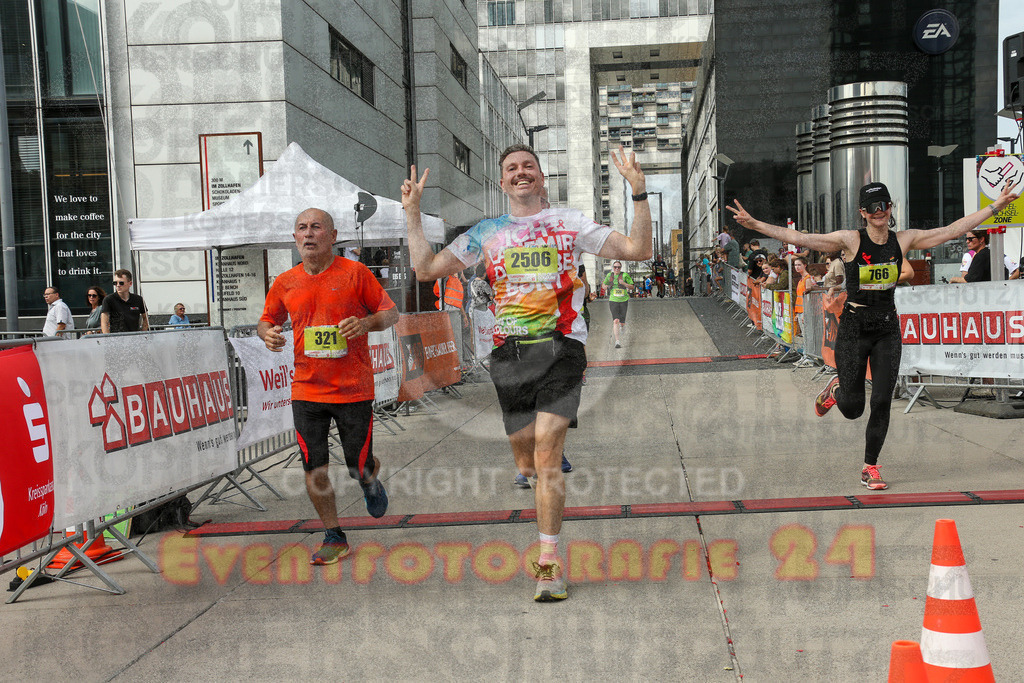 250920_1523_EX1_9189 | Sportfotografie im Rhein-Sieg Kreis, Köln, Bonn, NRW, Rheinland Pfalz, Hessen, etc. Unser Tätigkeitsfeld umfasst den Laufsport vom Volkslauf über den Marathon, Duathlon, Triathon bis zum Ultralauf wie Kölnpfad Ultra oder Schindertrail.