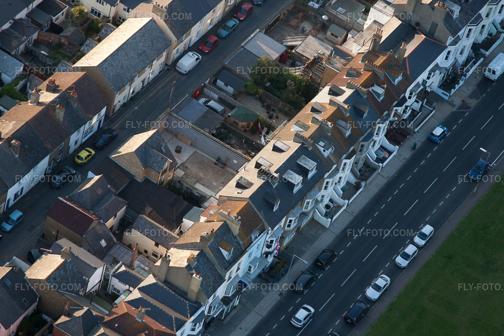 Aerial view: View of the town in Deal in the state England, Great Britain. – Photo: IMG_50847.jpg taken on 05/27/2012 by Werner Riehm/FLY-FOTO.com – Resolution of the original: 4752 x 3168 px