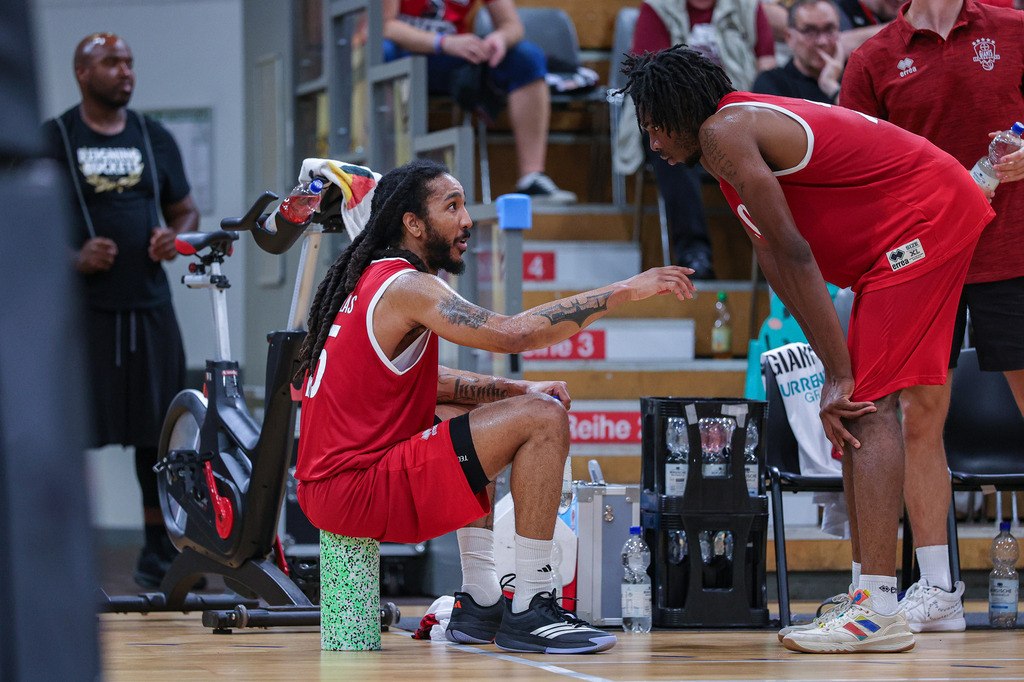 BAYER GIANTS vs VET-CONCEPT Gladiators Trier Test-48 | Fotos von Basketballspielen aus dem Raum NRW fotografiert von Gero Mueller-Laschet und Daniel Schaefer - Realisiert mit Pictrs.com