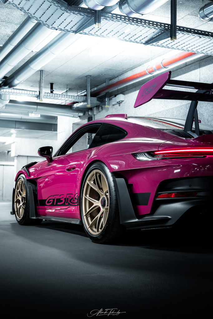 911 GT3 RS Sternrubin Neo | Entdecken Sie die faszinierende Welt von Alexander Tschuncky Arts: Kreative Fotografie, atemberaubende Automobilkunst und hochwertiger Bilderdruck. Lassen Sie sich inspirieren! - Realisiert mit Pictrs.com