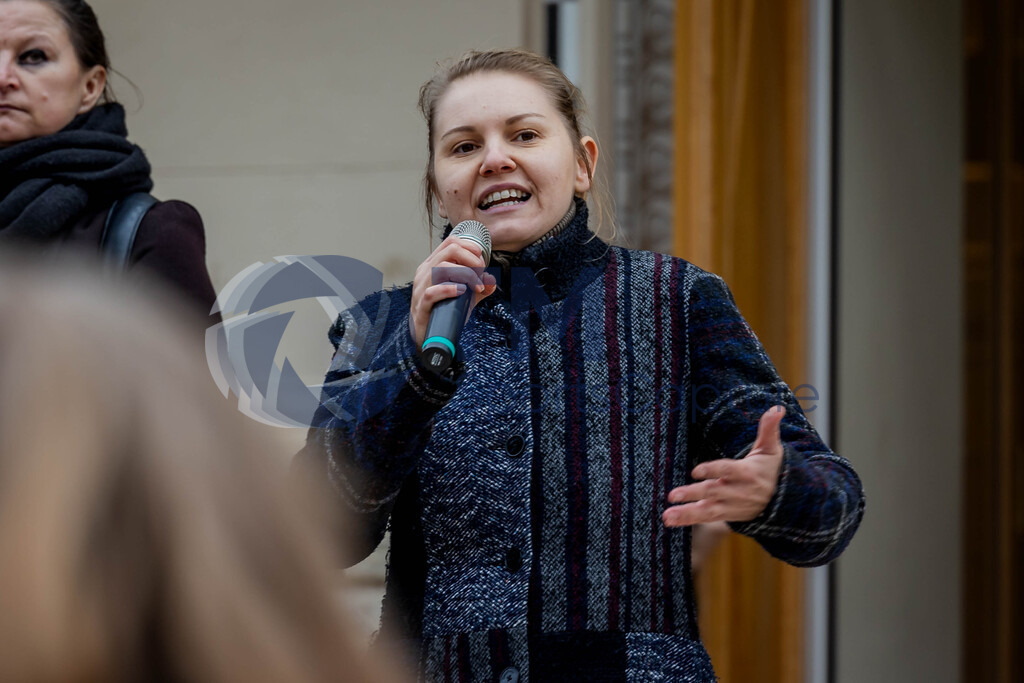R06_2217 | 29.NOV.24-Protestmarsch gegen Gewalt-Copyright: Katholische Kirche Kärnten/Denk Dich Neu/Trainproduction/Matthias Trinkl