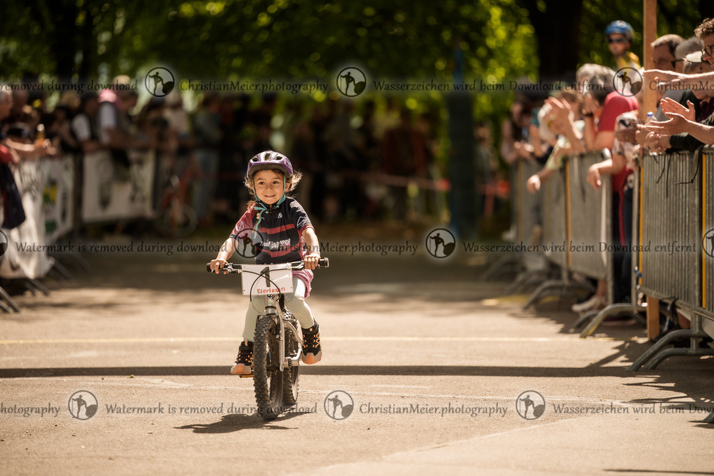 Eierlesen 2026 | Sie wurden bei einem Event oder Sportanlass fotografiert? Hier finden sie ihre Bilder! - Realisiert mit Pictrs.com