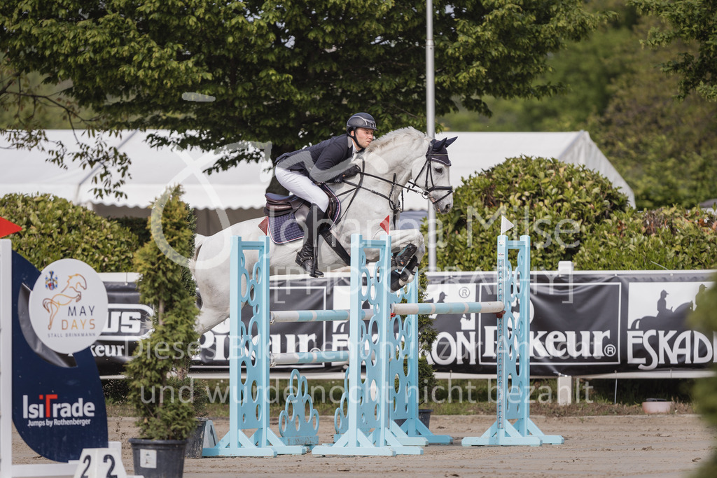 230521_MayDays_M__-Spr-813 | 3. Etappe der Waldbach Amateur Tour, M**-Springen mit steigenden Anforderungen, Herford-Laar, May Days, 21.05.2023