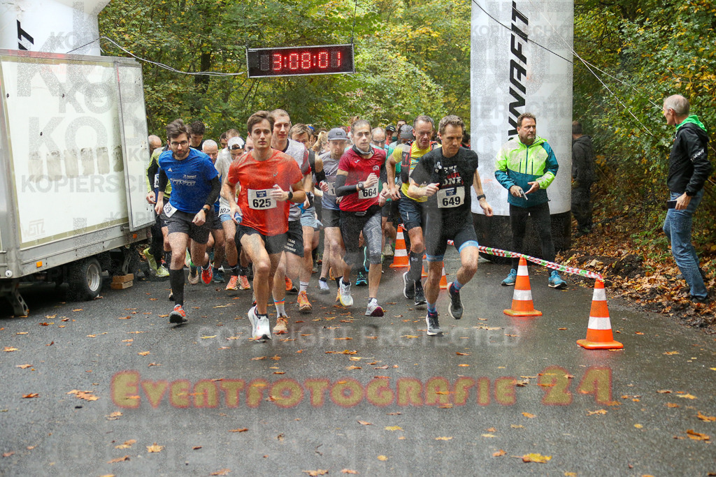 241027_1008_EX1_3472 | Sportfotografie im Rhein-Sieg Kreis, Köln, Bonn, NRW, Rheinland Pfalz, Hessen, etc. Unser Tätigkeitsfeld umfasst den Laufsport vom Volkslauf über den Marathon, Duathlon, Triathon bis zum Ultralauf wie Kölnpfad Ultra oder Schindertrail.