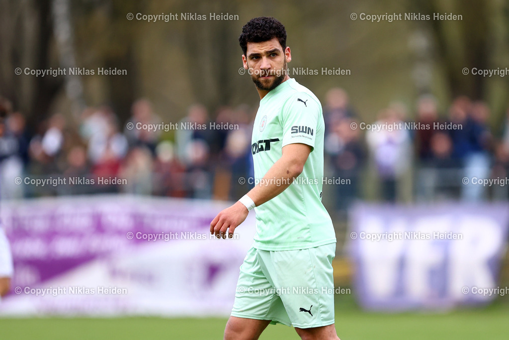 NH_VfRNeumuenster_PSVNeumuenster_FlensOberliga_15042026 | #18 Youssef Bouzoumita (PSV Union Neumünster)Fußball I Herren I Flens Oberliga I Saison 2025-2026  I 19. Spieltag I VfR Neumünster - PSV Union Neumünster I 15.04.2026 I VfR Stadion HSP (Grümmi Arena)