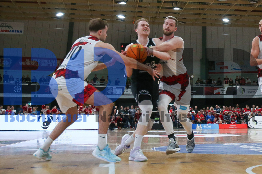 SES_LEVWOL20250525-24 | bond - Realisiert mit Pictrs.com