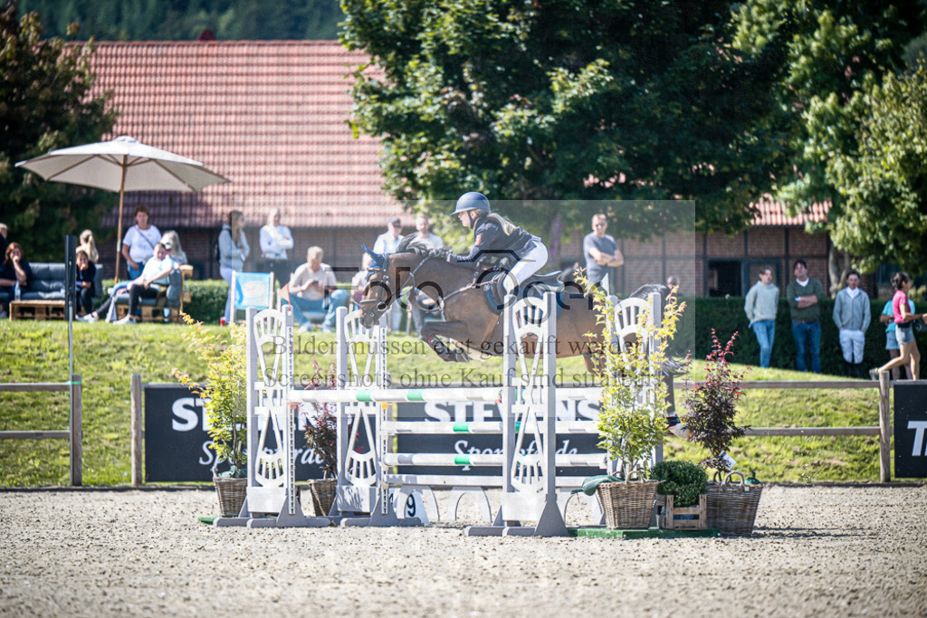 DOS_0854 | Entdecke hochwertige Reitturnierfotos von Foto Oger. Professionell, emotional und authentisch – jetzt Lieblingsmomente im Shop bestellen.Deutschlandweite Turnierfotografie. - Realisiert mit Pictrs.com