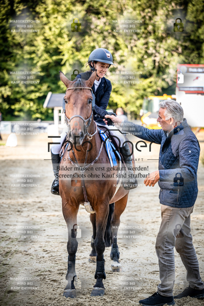 2026-09---Waldhof-11-0034 | Entdecke hochwertige Reitturnierfotos von Foto Oger. Professionell, emotional und authentisch – jetzt Lieblingsmomente im Shop bestellen.Deutschlandweite Turnierfotografie. - Realisiert mit Pictrs.com