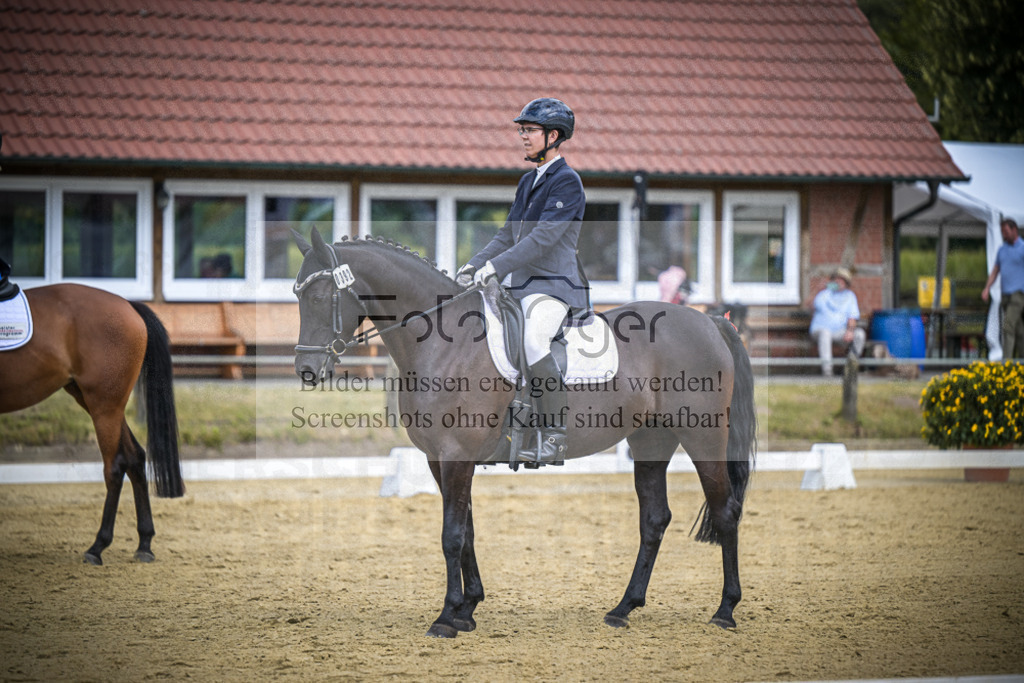 DOS_1839 | Entdecke hochwertige Reitturnierfotos von Foto Oger. Professionell, emotional und authentisch – jetzt Lieblingsmomente im Shop bestellen.Deutschlandweite Turnierfotografie. - Realisiert mit Pictrs.com