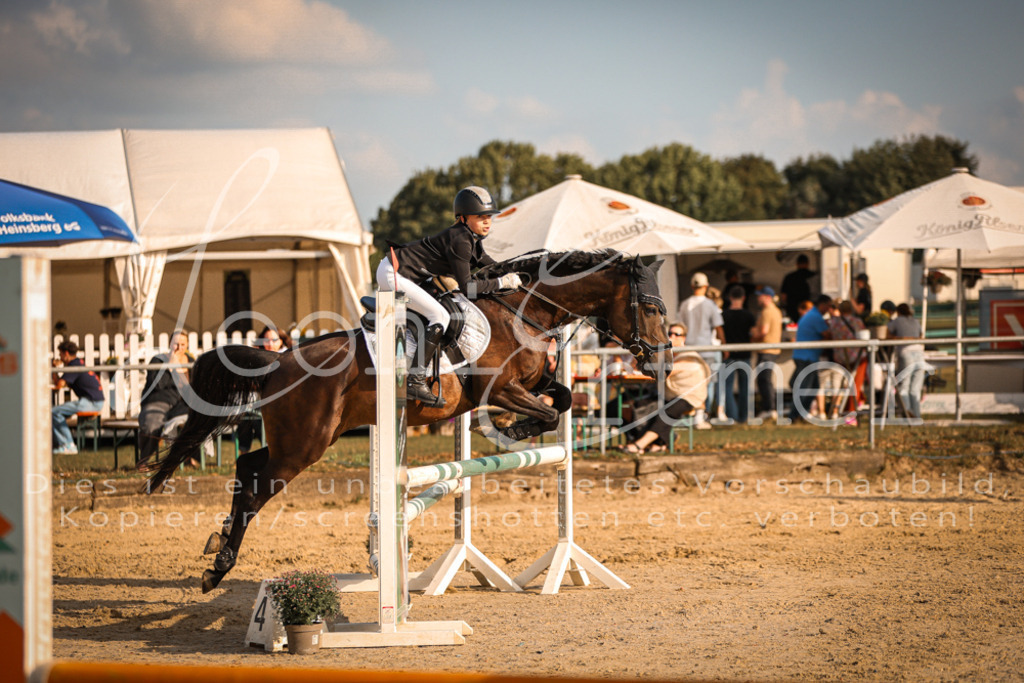 08.FrSpE00059 | Leoni Ertmer Photography - Realisiert mit Pictrs.com