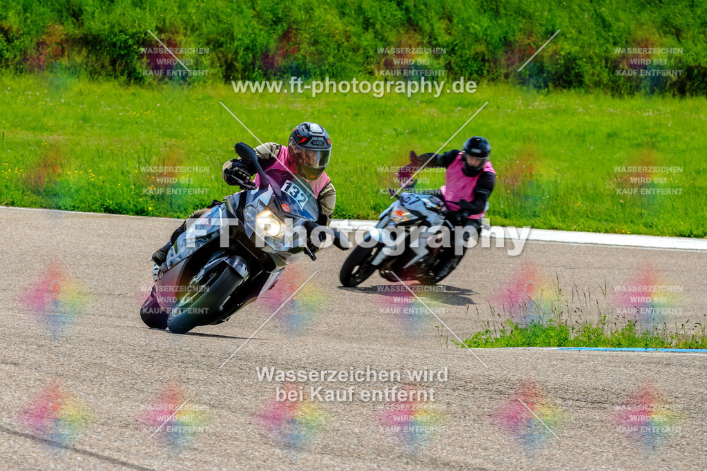 MotoTeam-9863 | Hier findet Ihr Bilder von Touristenfahrten auf der Nürburgring Nordschleife oder von anderen Veranstaltungen die ich besucht habe. Viel Spass beim Durch Schauen 