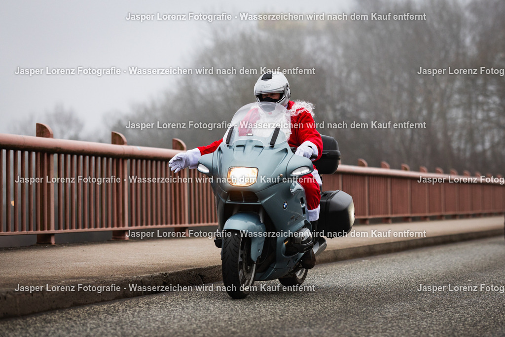 X-Mas Ride I Kiel I 2025 | Jasper Lorenz Fotografie - Realisiert mit Pictrs.com
