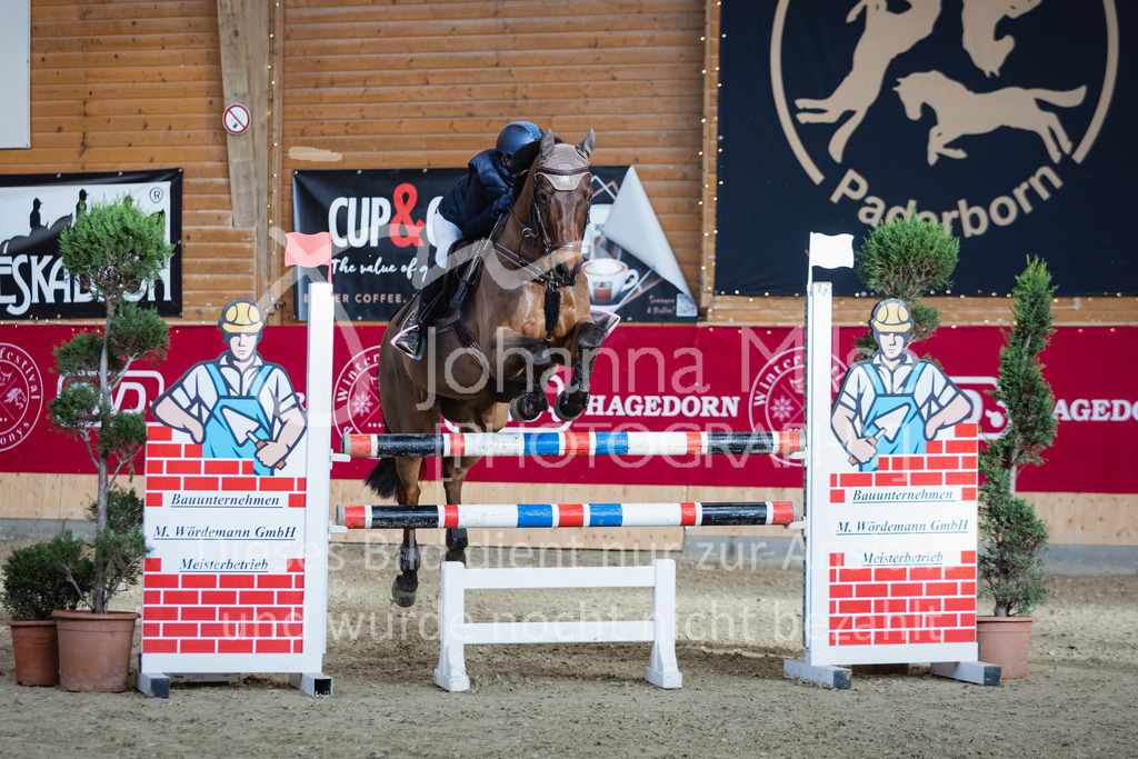 221127_Winterfestival_L-Spr_HPTTY-278 | Deine schönsten Turniermomente als professionelle Fotos! Entdecke hochwertige Pferdesport-Fotografie im Online-Shop. Jetzt Fotos finden & bestellen!