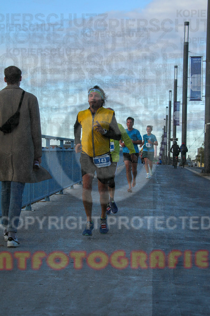 221016_1011_EV4_8911 | Sportfotografie im Rhein-Sieg Kreis, Köln, Bonn, NRW, Rheinland Pfalz, Hessen, etc. Unser Tätigkeitsfeld umfasst den Laufsport vom Volkslauf über den Marathon, Duathlon, Triathon bis zum Ultralauf wie Kölnpfad Ultra oder Schindertrail.