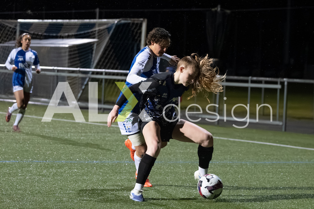Fußball I Frauen I Saison 2025-2026 I AXA Women's Super League | Women I 14. Spieltag I Grasshoppers Club Zürich - FC Luzern I 14.02.2026 | 4 Mia Knapp (CH) (FC Luzern) – Abwehr - Realisiert mit Pictrs.com
